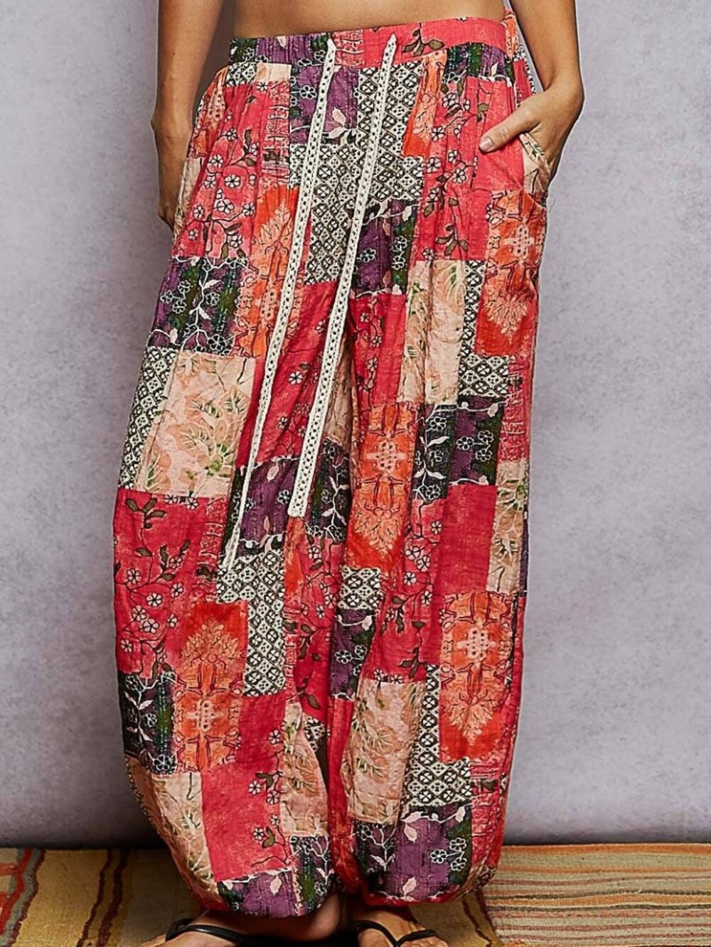 POL Multicolor Patchwork Print Relaxed Casual Pants – Size Large – NWT